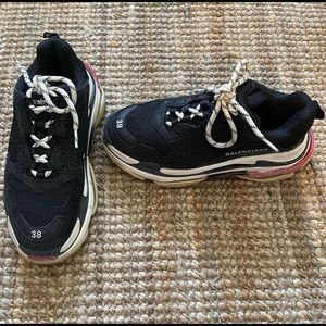 ❗️SOLD❗️ Balenciaga Triple S Chunky Sneakers